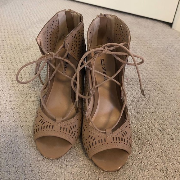 CallitSpring Heels - Picture 2 of 2